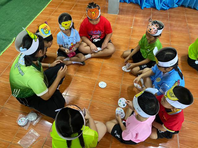 4. กิจกรรม Roadshow สัญจร อ่านสร้างสุข ชวนน้องอ่าน ชวนน้องเล่น วันที่ 12 มกราคม 2567 ณ โรงเรียนสาธิตวัดพระบรมธาตุ และโรงเรียนบ้านโนนม่วง ตำบลนครชุม อำเภอเมือง จังหวัดกำแพงเพชร